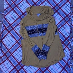 Giddy Up Glamour Long sleeve hooded shirt